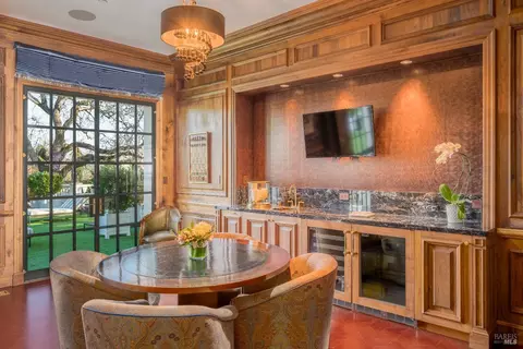Dining - 175 4th St E, Sonoma, CA 95476 photo 4 of 4