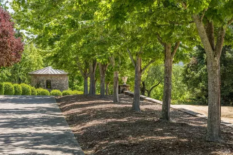 Exterior - 175 4th St E, Sonoma, CA 95476 photo 15 of 19