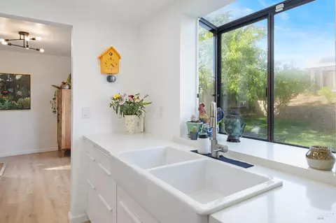 Kitchen - 624 N Regatta Dr, Vallejo, CA 94591 photo 3 of 3