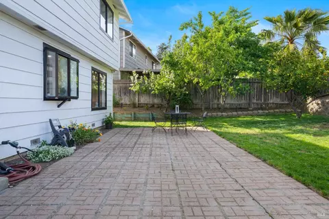 Exterior - 624 N Regatta Dr, Vallejo, CA 94591 photo 6 of 10