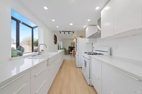 Kitchen - 624 N Regatta Dr, Vallejo, CA 94591 photo 1 of 3