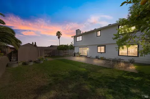 Exterior - 624 N Regatta Dr, Vallejo, CA 94591 photo 3 of 10