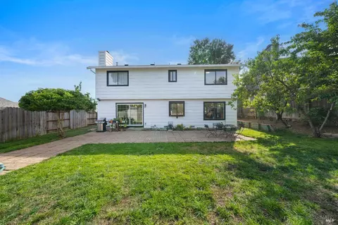 Exterior - 624 N Regatta Dr, Vallejo, CA 94591 photo 4 of 10