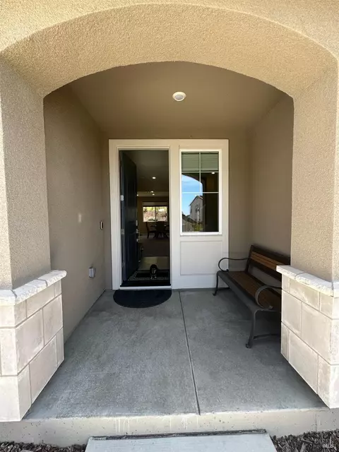 Entry Way - 8178 Rainwater Dr, Vallejo, CA 94591 photo 1 of 8