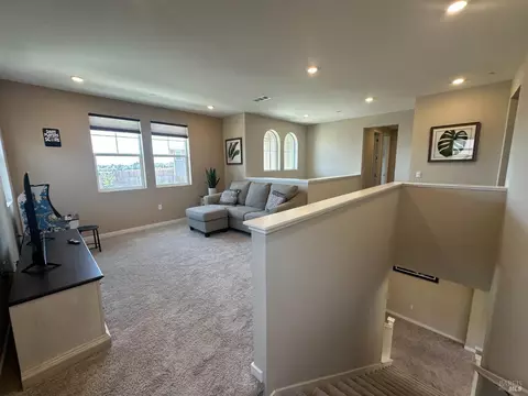 Living - 8178 Rainwater Dr, Vallejo, CA 94591 photo 2 of 2