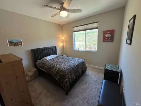 Bedroom - 8178 Rainwater Dr, Vallejo, CA 94591 photo 3 of 6