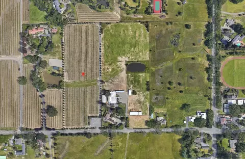 5375 Hall Rd, Santa Rosa, CA 95401