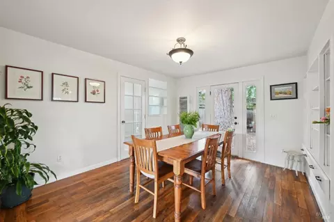 Dining - 27 Webster St, Petaluma, CA 94952 photo 3 of 4