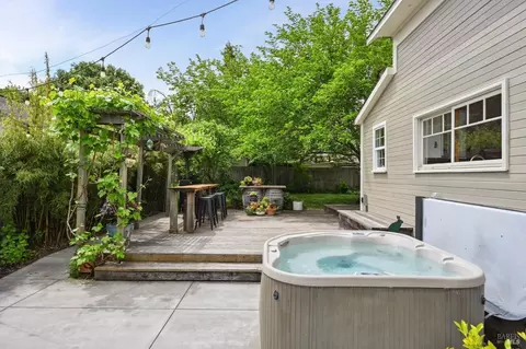 Exterior - 27 Webster St, Petaluma, CA 94952 photo 12 of 25