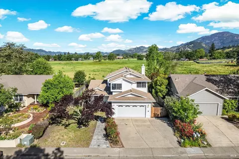 2115 Oat Hill Ct, Calistoga, CA 94515