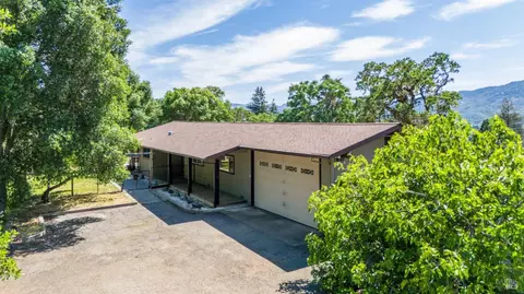 371 Quail Dr, Ukiah, CA 95482