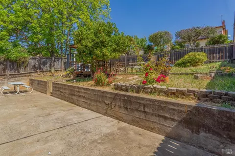 Exterior - 948 Benicia Rd, Vallejo, CA 94591 photo 6 of 12