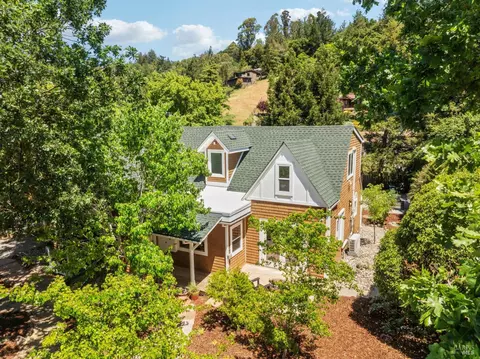 231 Railroad Ave, Woodacre, CA 94973