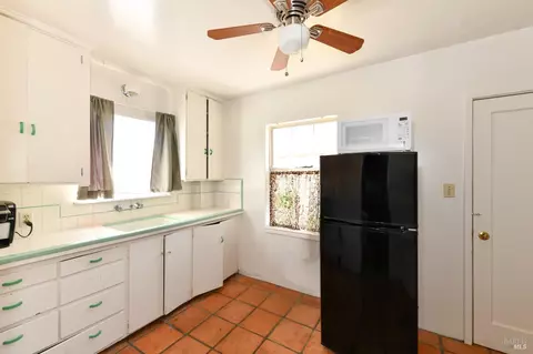 Kitchen - 473 Newton Way, Angwin, CA 94508 photo 3 of 7