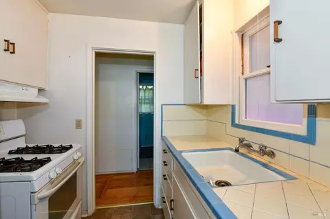 Kitchen - 473 Newton Way, Angwin, CA 94508 photo 5 of 7
