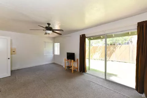 Living - 473 Newton Way, Angwin, CA 94508 photo 6 of 8
