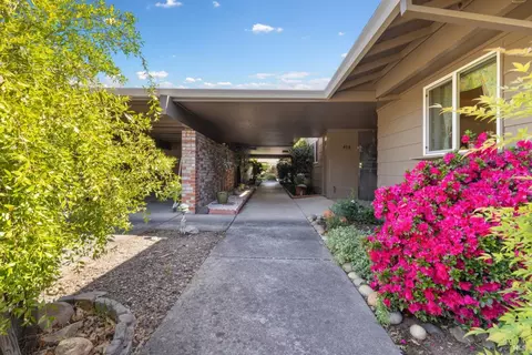 408 White Oak Dr, Santa Rosa, CA 95409