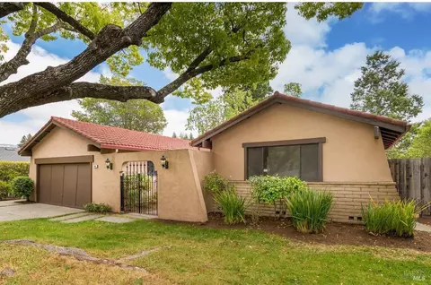 704 Sutro Ave, Novato, CA 94947