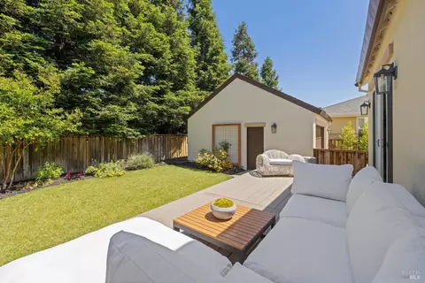 Exterior - 1332 Jones St, Sonoma, CA 95476 photo 13 of 24