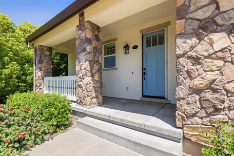 Exterior - 1332 Jones St, Sonoma, CA 95476 photo 5 of 24