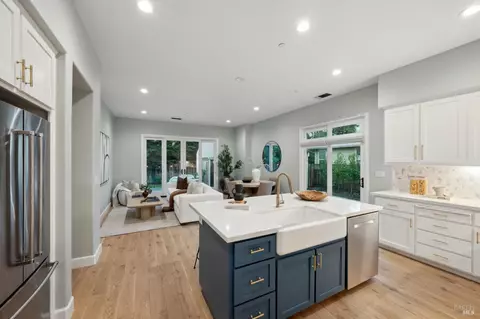 1332 Jones St, Sonoma, CA 95476