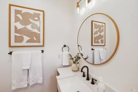 Bath - 1332 Jones St, Sonoma, CA 95476 photo 7 of 10