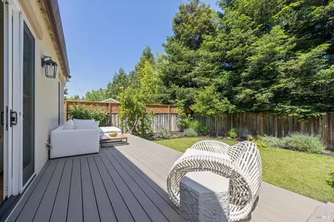 Exterior - 1332 Jones St, Sonoma, CA 95476 photo 9 of 24
