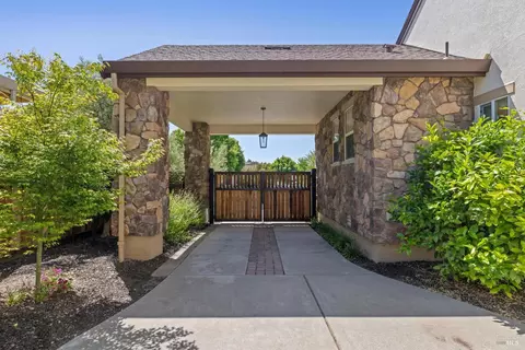Exterior - 1332 Jones St, Sonoma, CA 95476 photo 7 of 24