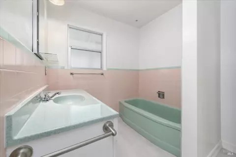 1361 Mariposa St, Vallejo, CA 94590 photo 31