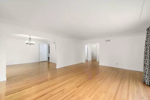 1361 Mariposa St, Vallejo, CA 94590 photo 8