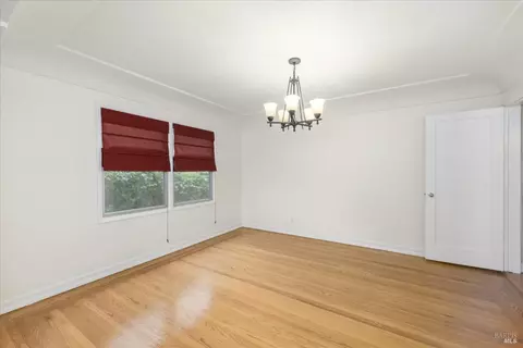 1361 Mariposa St, Vallejo, CA 94590 photo 12