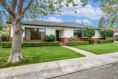1361 Mariposa St, Vallejo, CA 94590 photo 2