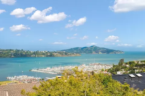 View/Area - 33 Wray Ave, Sausalito, CA 94965 photo 1 of 19