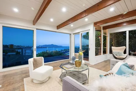 Living - 33 Wray Ave, Sausalito, CA 94965 photo 8 of 11
