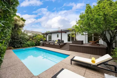 Exterior - 33 Wray Ave, Sausalito, CA 94965 photo 13 of 25