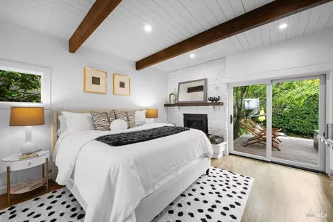 Bedroom - 33 Wray Ave, Sausalito, CA 94965 photo 4 of 10