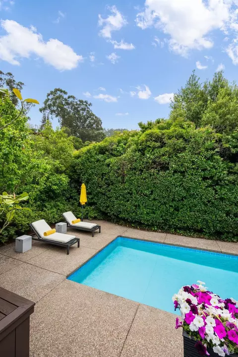 Exterior - 33 Wray Ave, Sausalito, CA 94965 photo 20 of 25