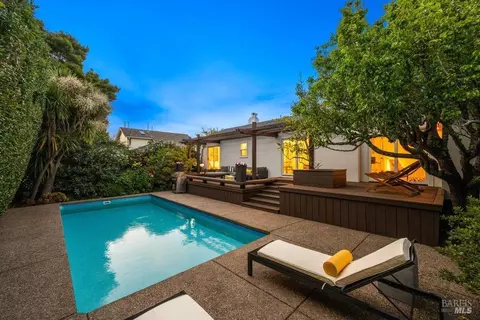 Exterior - 33 Wray Ave, Sausalito, CA 94965 photo 3 of 25