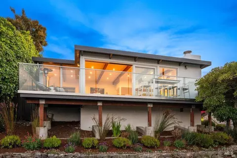 33 Wray Ave, Sausalito, CA 94965
