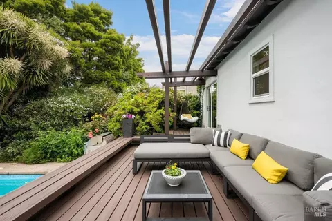Exterior - 33 Wray Ave, Sausalito, CA 94965 photo 17 of 25