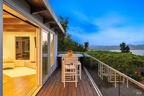 Exterior - 33 Wray Ave, Sausalito, CA 94965 photo 24 of 25
