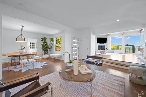 Living - 33 Wray Ave, Sausalito, CA 94965 photo 9 of 11