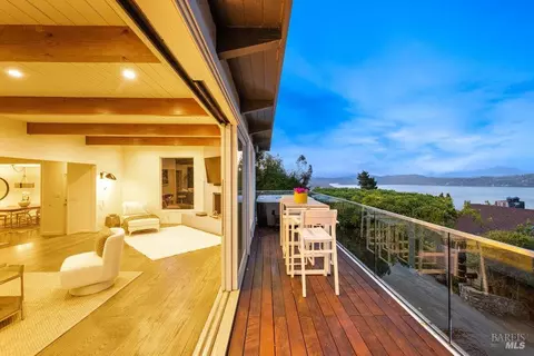 Exterior - 33 Wray Ave, Sausalito, CA 94965 photo 6 of 25