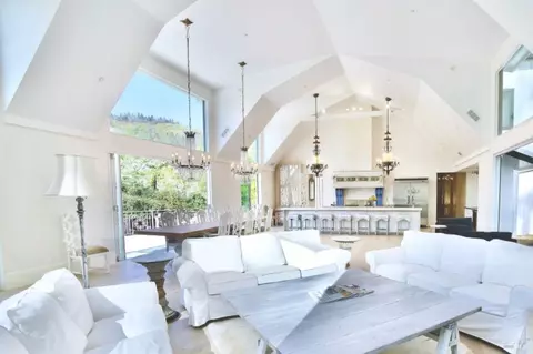 822 Adobe Canyon Rd, Kenwood, CA 95452