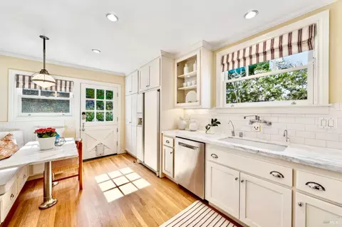 Kitchen - 81 Cazneau Ave, Sausalito, CA 94965 photo 3 of 8