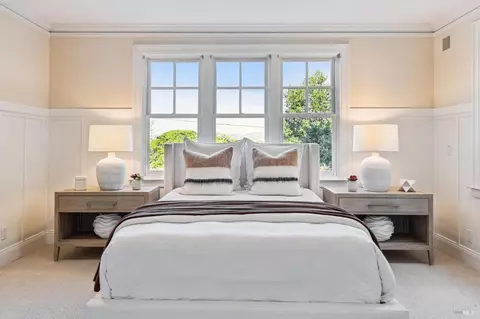 Bedroom - 81 Cazneau Ave, Sausalito, CA 94965 photo 2 of 13