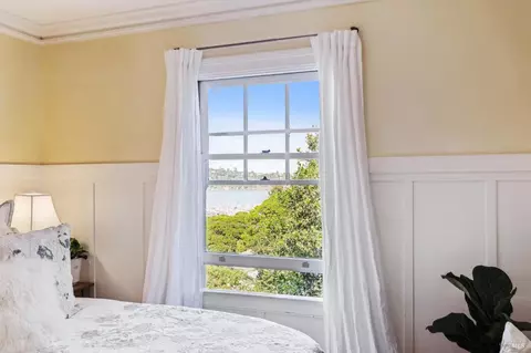 Bedroom - 81 Cazneau Ave, Sausalito, CA 94965 photo 11 of 13