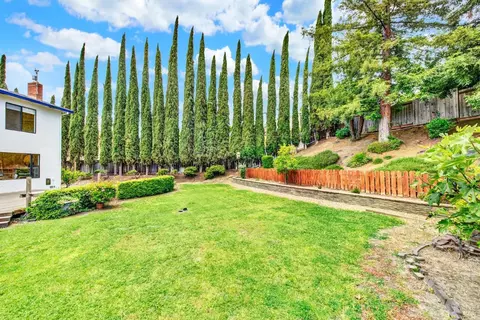 Exterior - 1649 Foothill Pl, Fairfield, CA 94534 photo 14 of 15