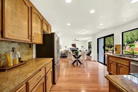 Kitchen - 1649 Foothill Pl, Fairfield, CA 94534 photo 1 of 5