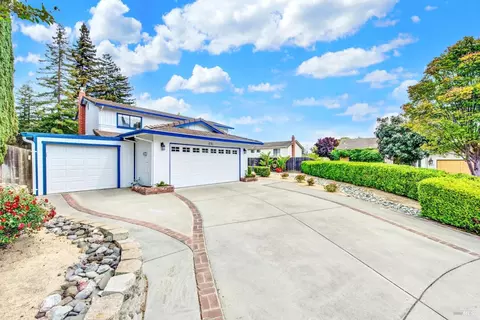 Exterior - 1649 Foothill Pl, Fairfield, CA 94534 photo 2 of 15